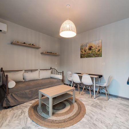 פוטוס Oinoelia Luxury Suites & Residence מראה חיצוני תמונה