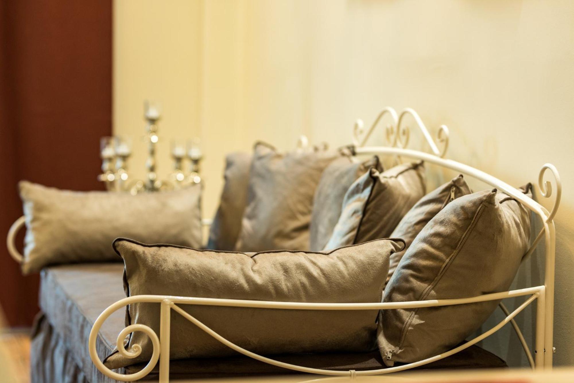 פוטוס Oinoelia Luxury Suites & Residence מראה חיצוני תמונה
