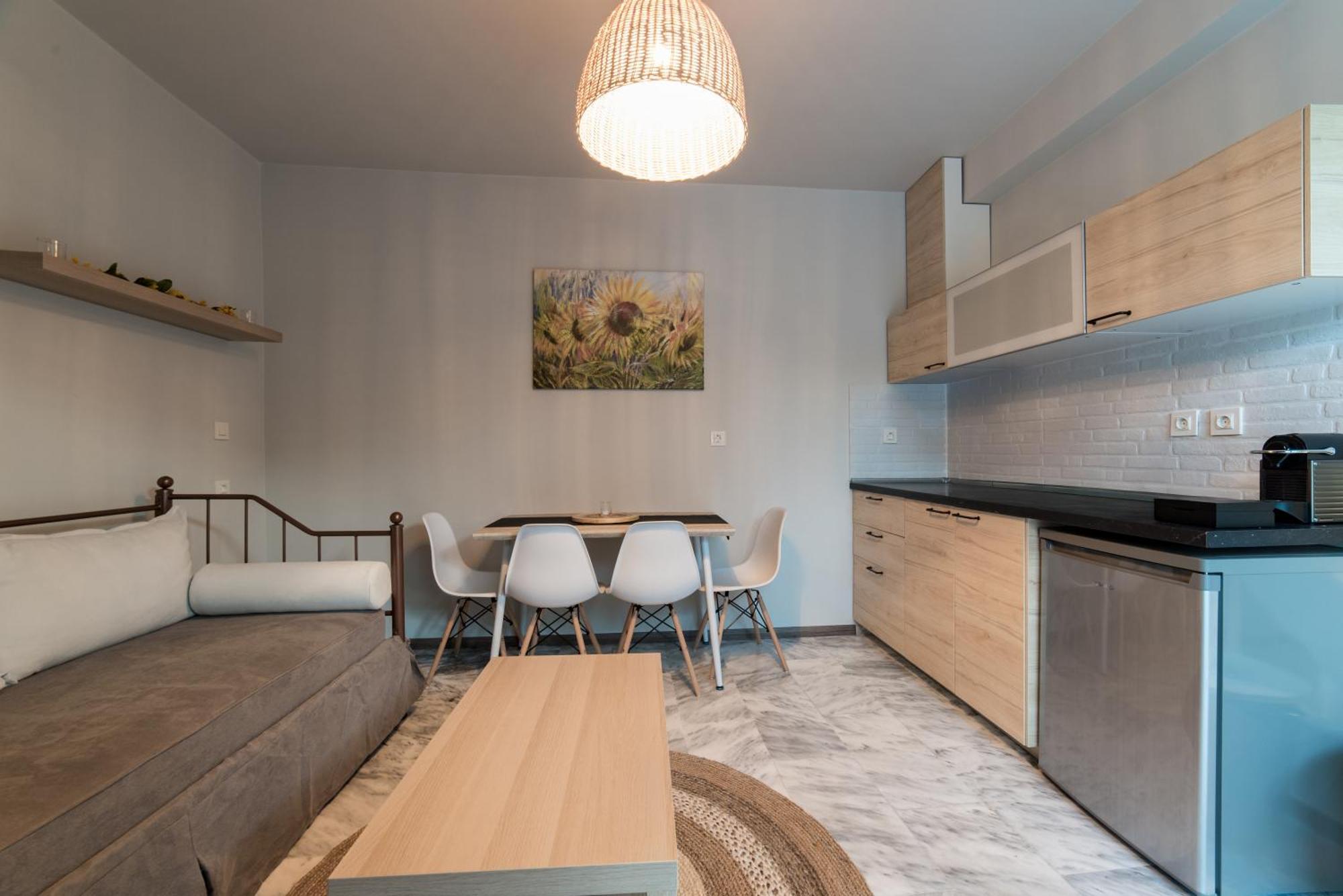 פוטוס Oinoelia Luxury Suites & Residence מראה חיצוני תמונה
