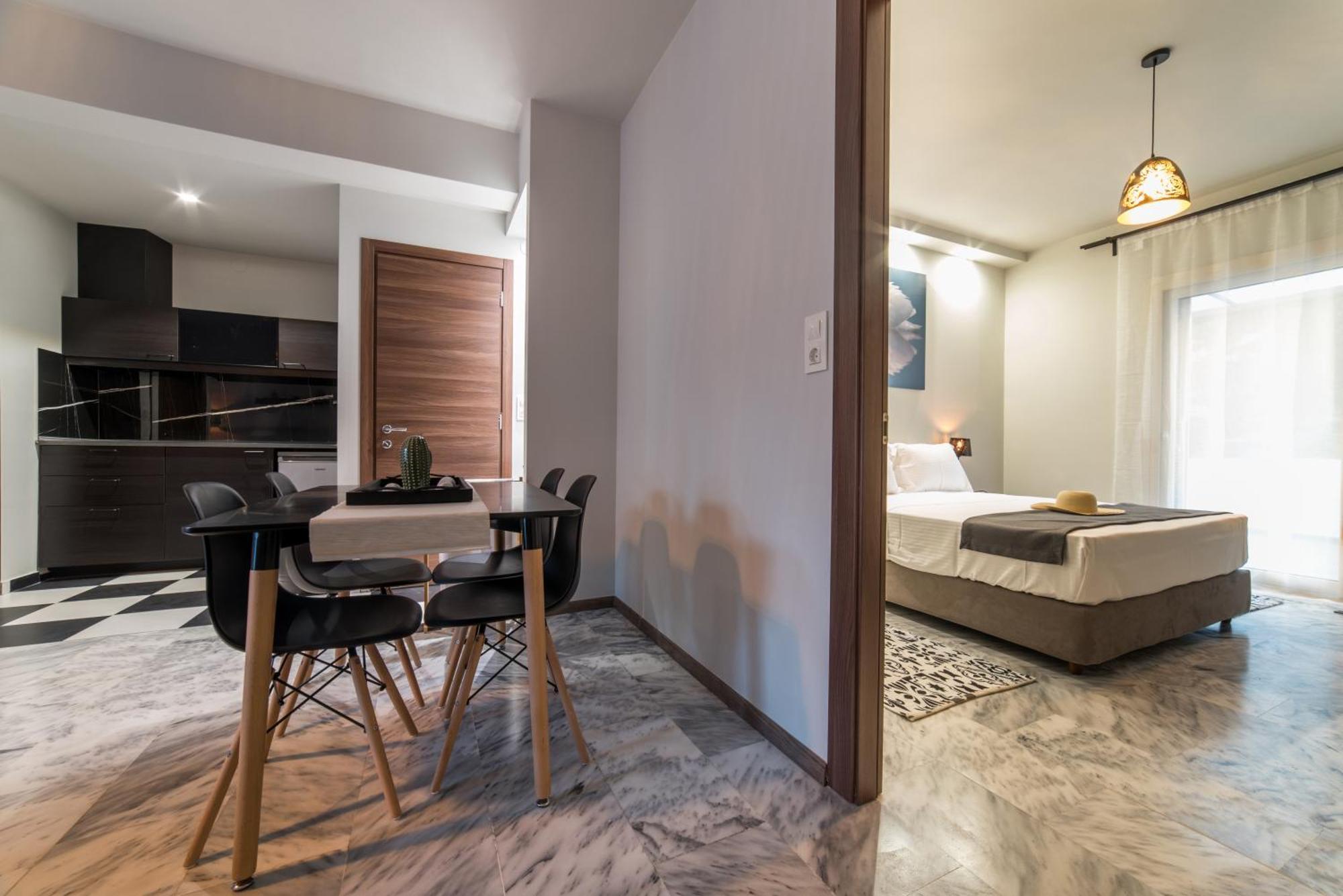פוטוס Oinoelia Luxury Suites & Residence מראה חיצוני תמונה