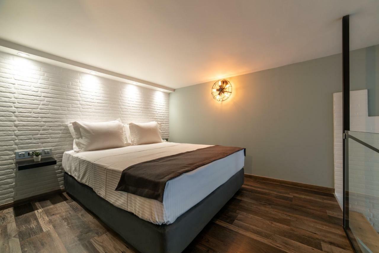 פוטוס Oinoelia Luxury Suites & Residence מראה חיצוני תמונה