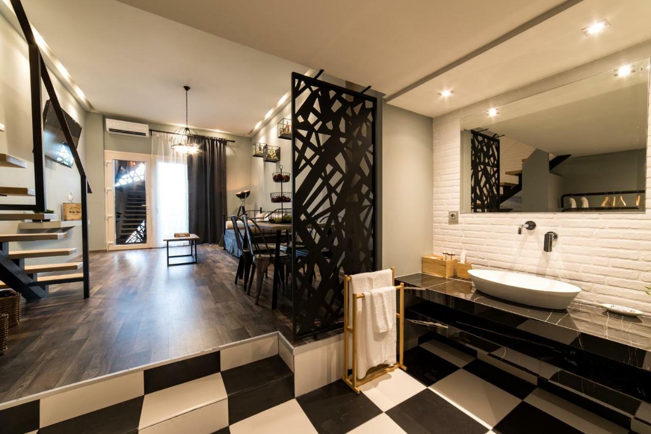 פוטוס Oinoelia Luxury Suites & Residence מראה חיצוני תמונה