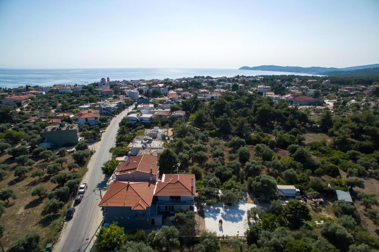 פוטוס Oinoelia Luxury Suites & Residence מראה חיצוני תמונה